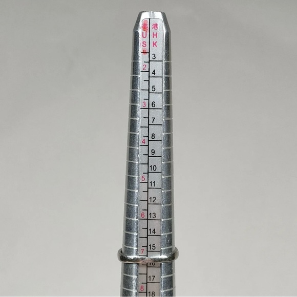 Jewelry Ring   Emerald 2ct Platinum - Picture 8 of 10